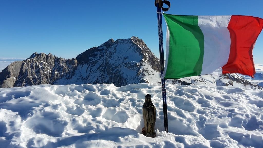 D Il Tricolore alla Madonnina