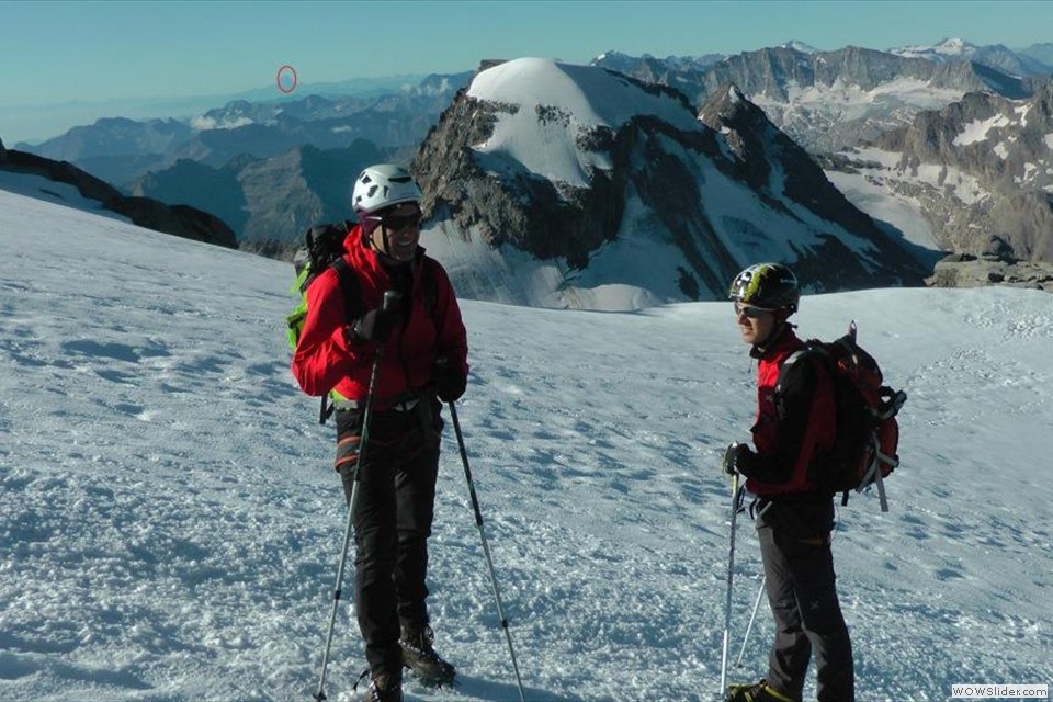 M Sullo sfondo il Monviso